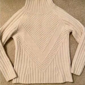 Vintage Banana Republic Cream  (Ivory) Soft Merino Alpaca Wool Mock Neck sweater